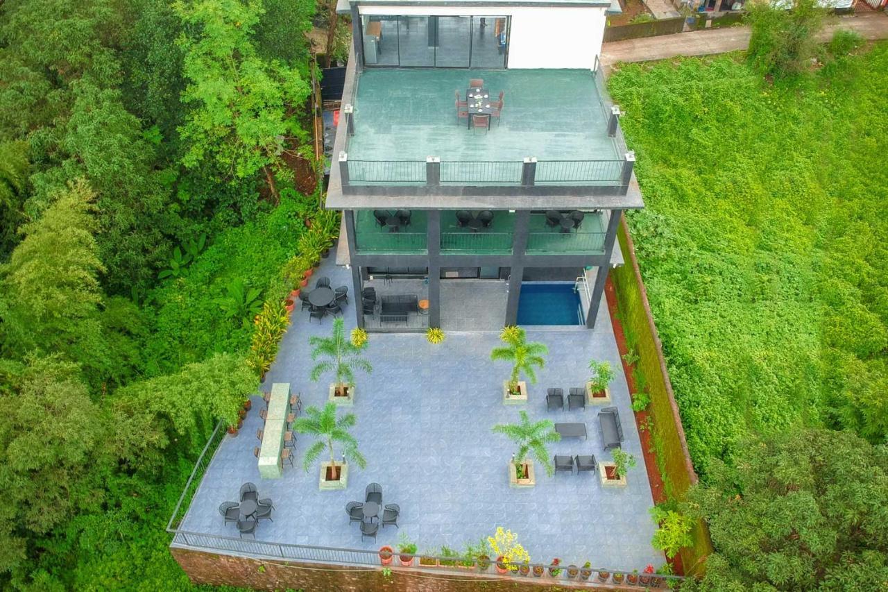 Sunset Boulevard By Stayvista - Lakeside Villa With Pet-Friendly Ambiance, Deck, Terrace, Plunge Pool & Modern Flair كارجات المظهر الخارجي الصورة